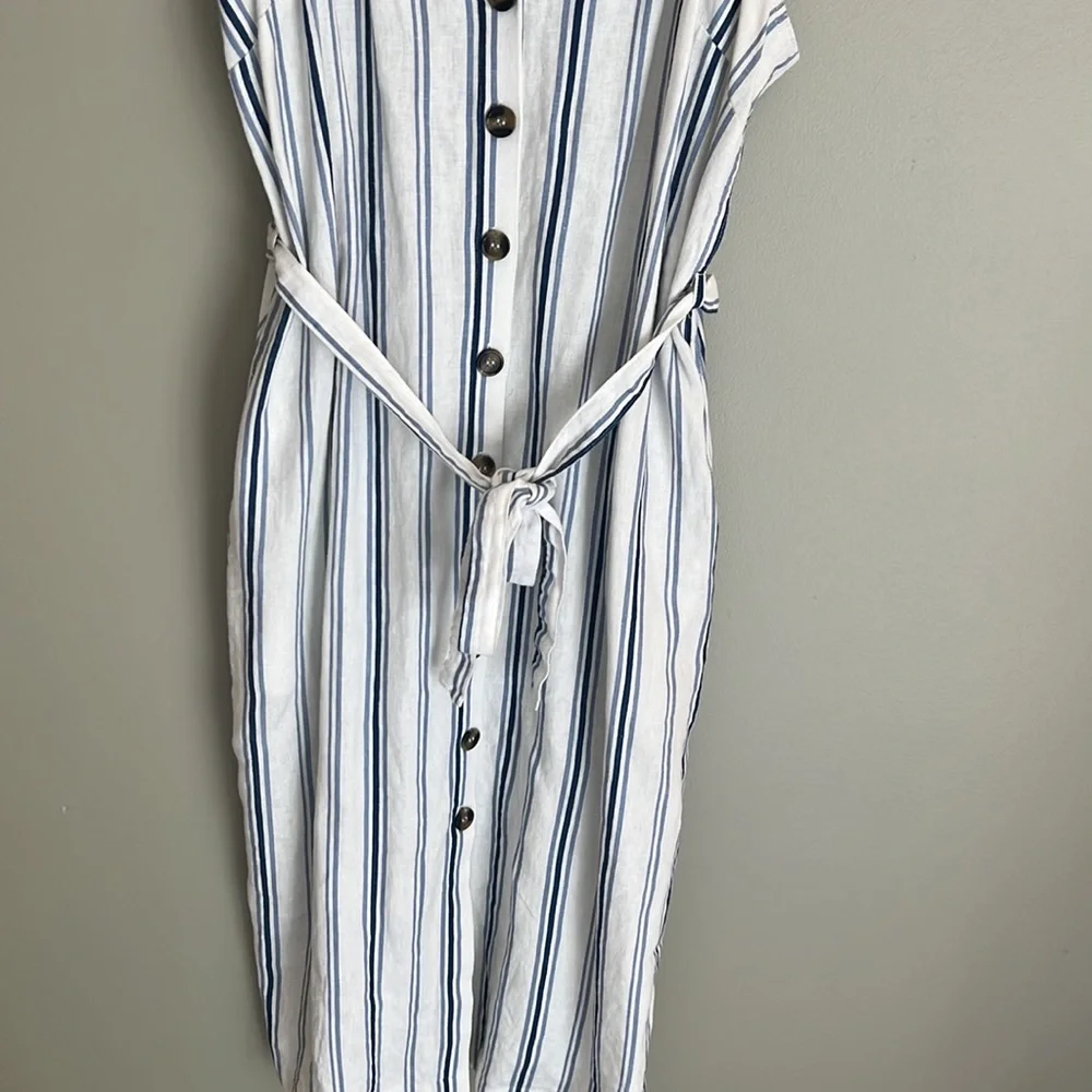 Linen button down dress - adjustable spaghetti straps - pockets! PERF condition - Picture 4 of 16